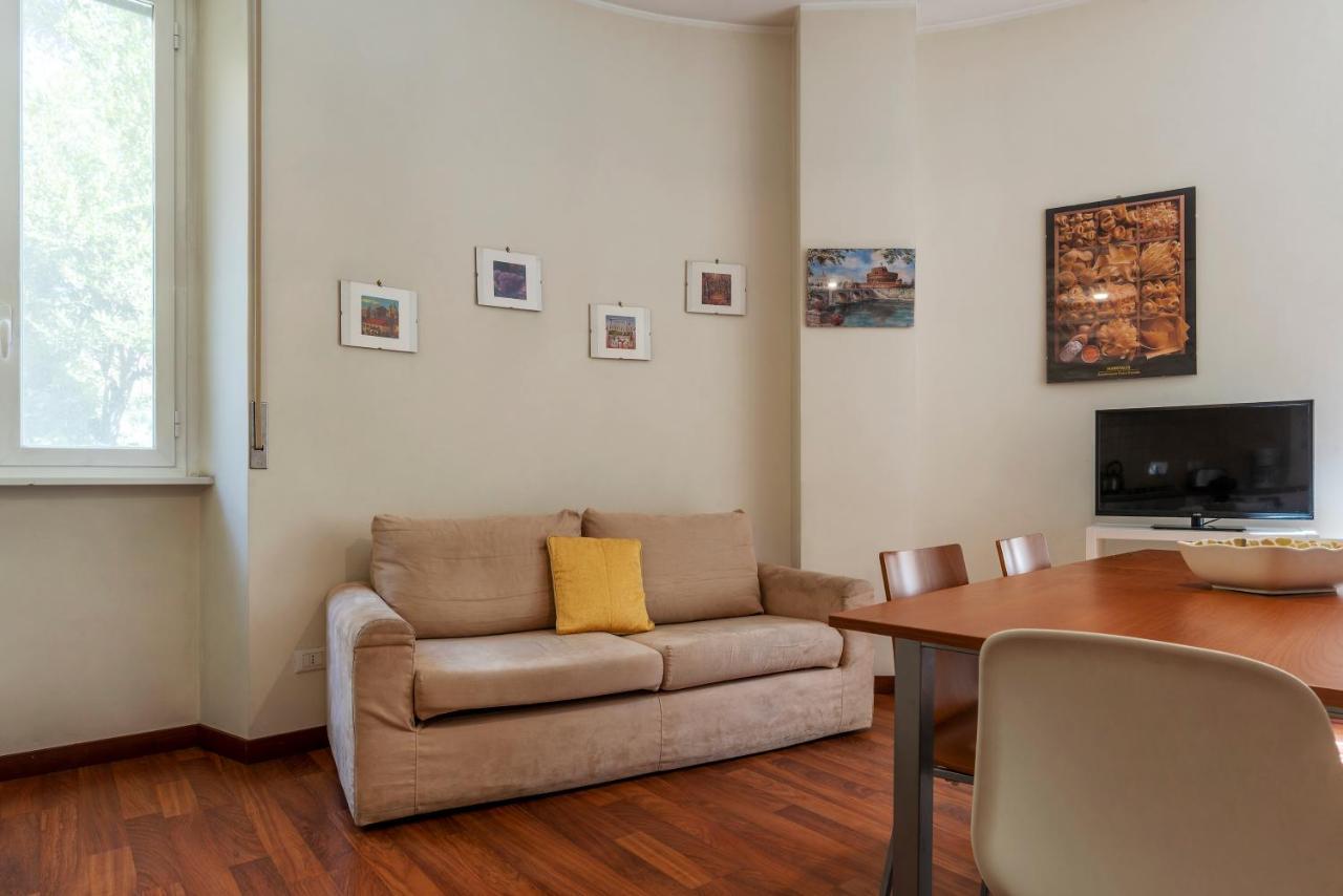 Piazza Re Di Roma Apartment Εξωτερικό φωτογραφία